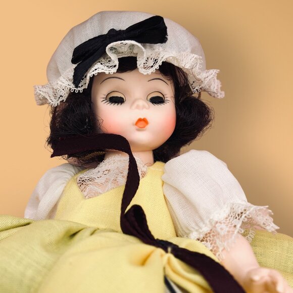 Madame Alexander 8" Doll France International Dolls Collection - Picture 9 of 9